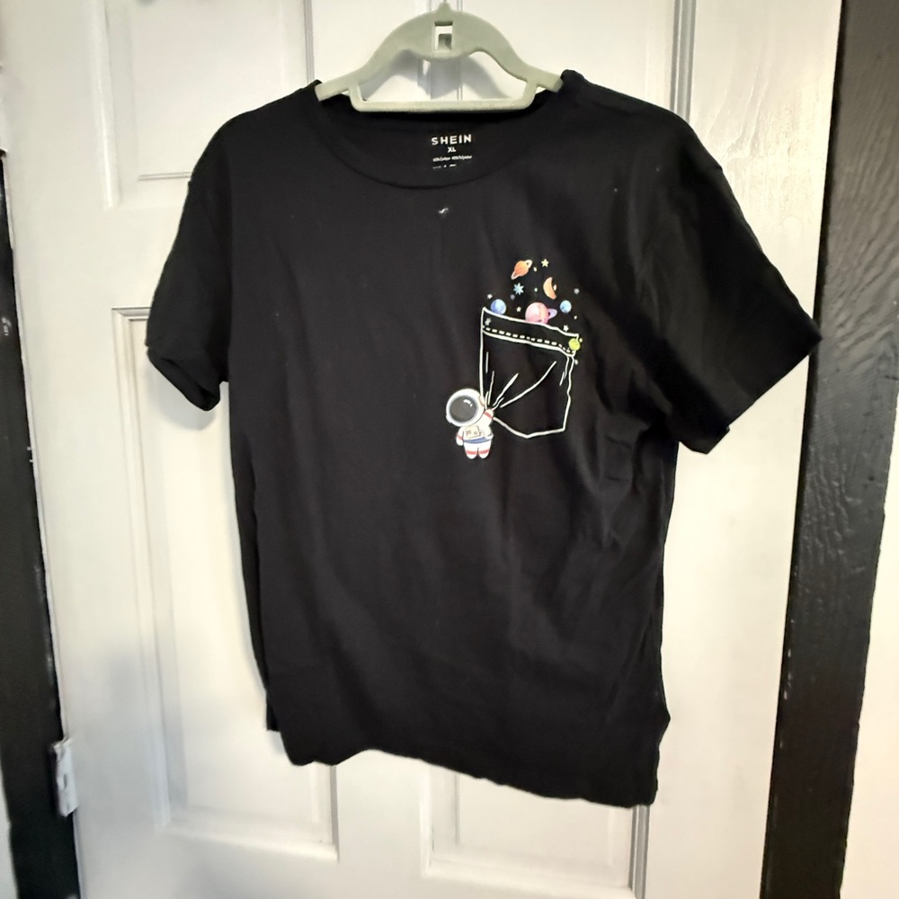XL - SHEIN - Astronaut Graphic Tee
